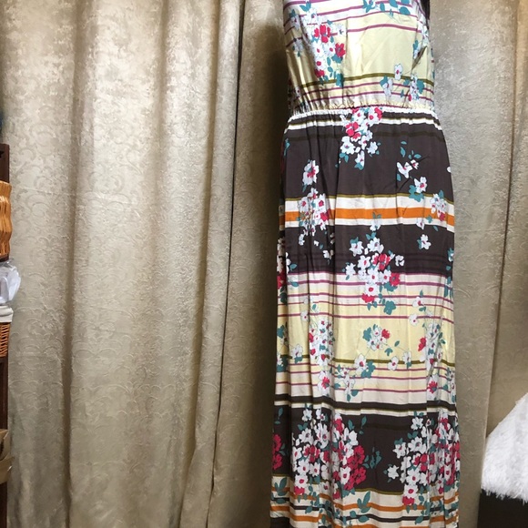 Misell - Picture 3 of 4